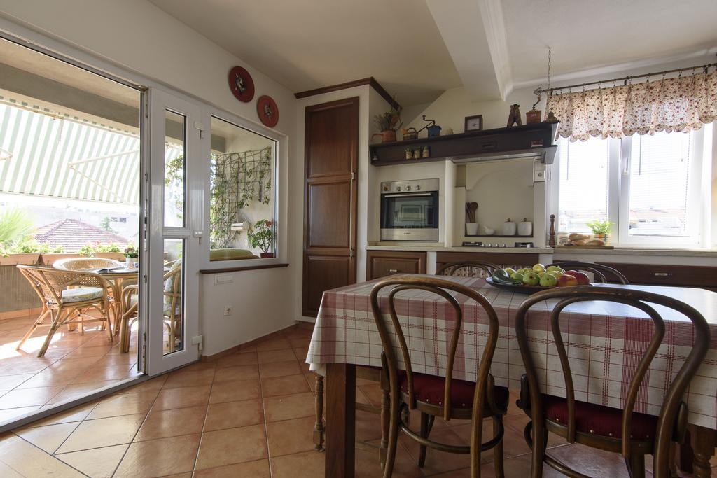 Ferienwohnung Basic Apartman Zadar Exterior foto